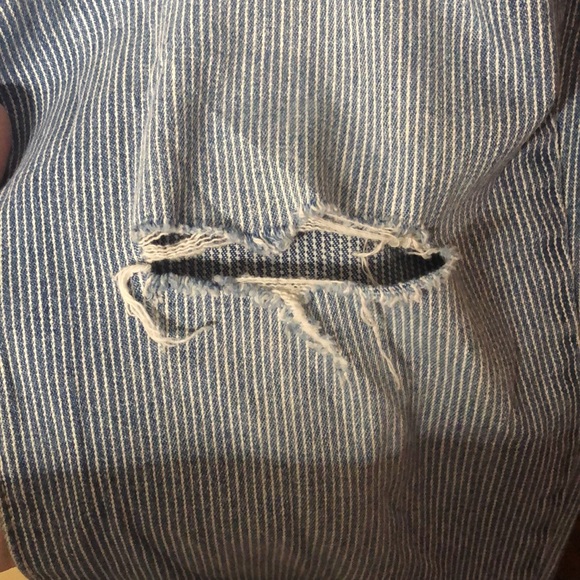 Levi’s pinstripe distressed 711 skinny jeans - Picture 5 of 7